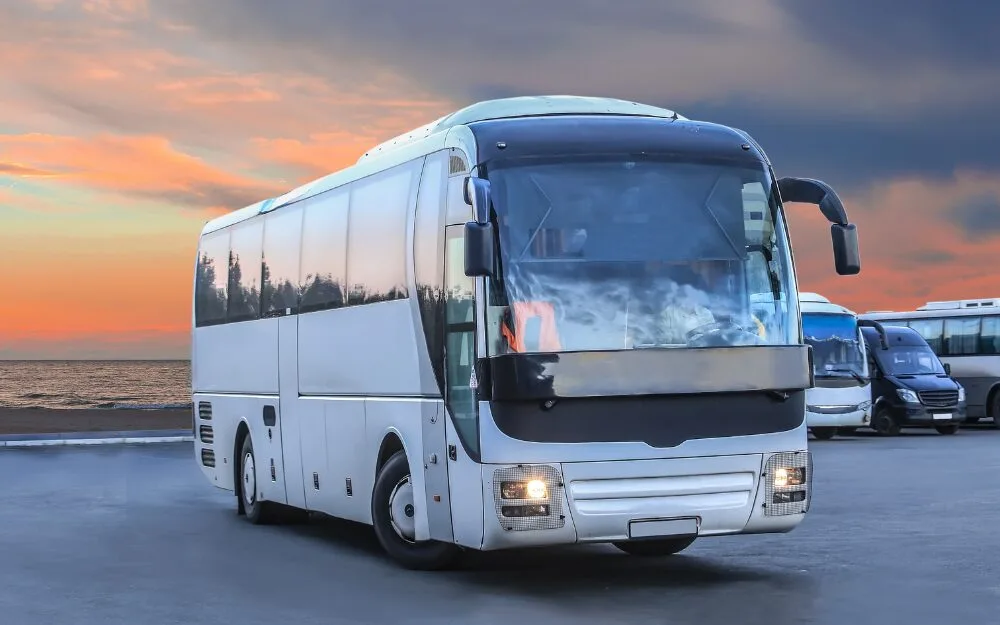 観光バス運転手の仕事はどれほどきついのか？