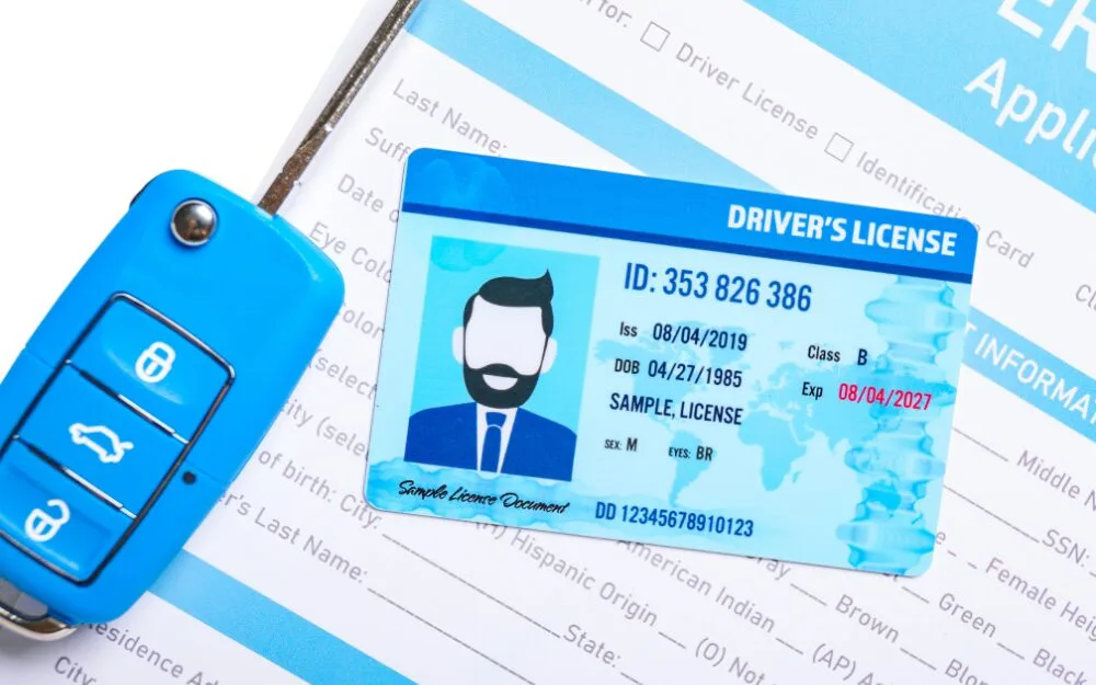 マイクロバスを運転するには普通免許では不十分